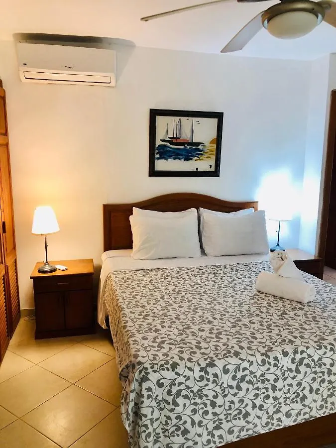 Luxury Beach Villas Spa And Beach Club Playa Los Corales Punta Cana 0*,