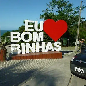- 140 Metros Da Apartamento Bombinhas